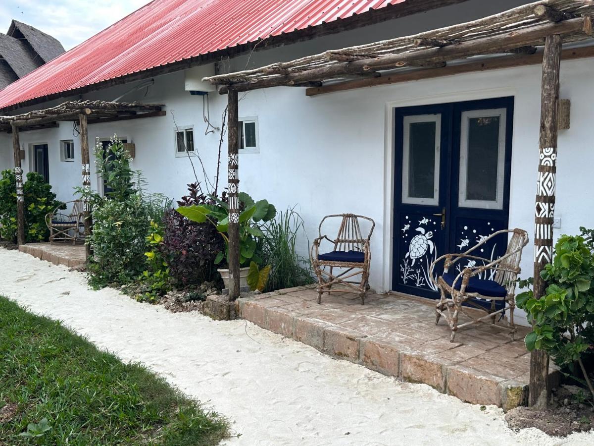 Ocean Breeze Boutique Hotel Nungwi Exterior photo