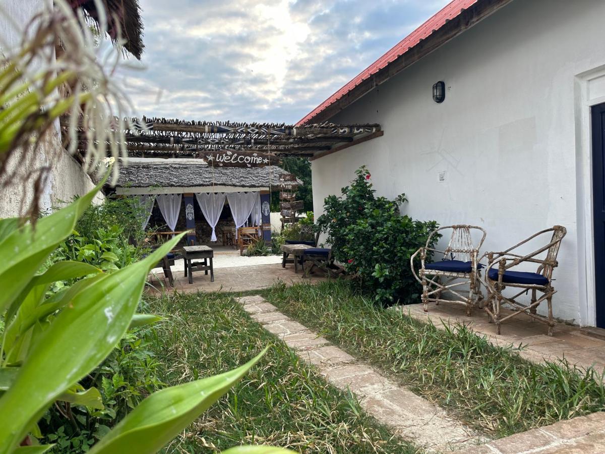 Ocean Breeze Boutique Hotel Nungwi Exterior photo