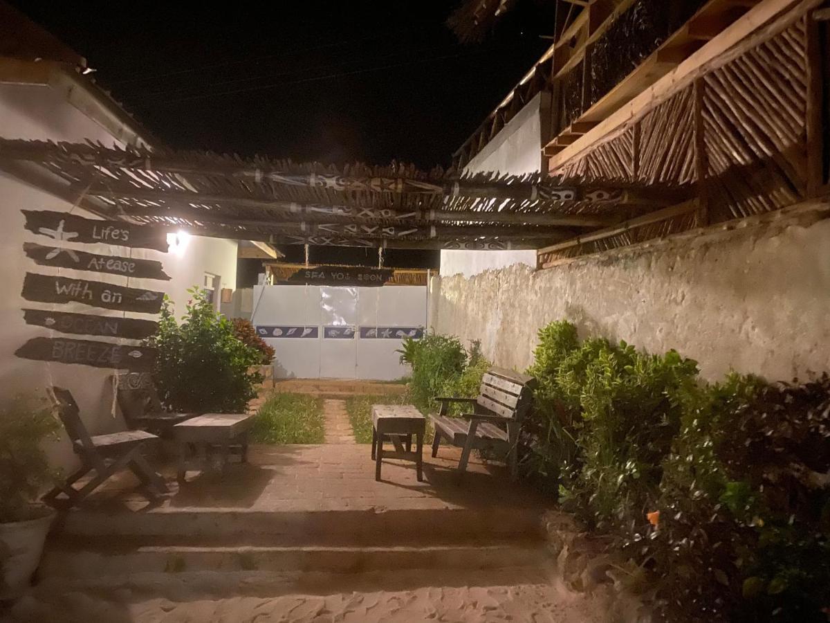 Ocean Breeze Boutique Hotel Nungwi Exterior photo